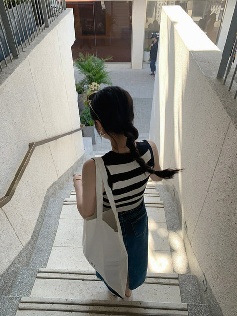 Mid-Length Back Slit Skirts